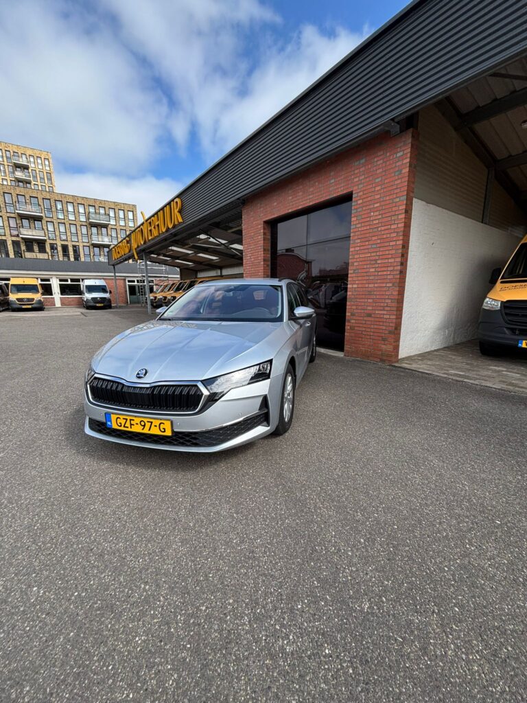 VW Golf Station / Skoda Octavia Station